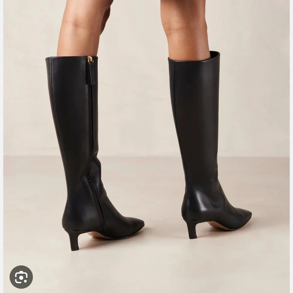 Alohas Rory Boot - Picture 2 of 4